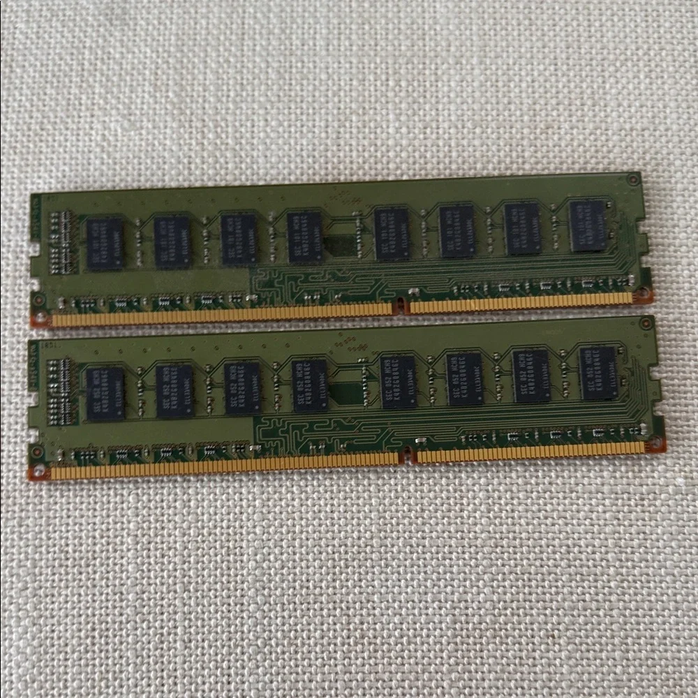 Samsung DDR3 Desktop RAM Modules - Green and Black
